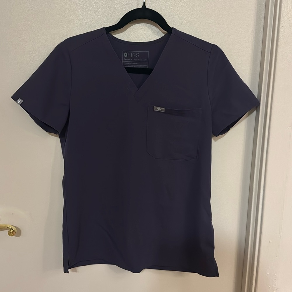 FIGS XS Purple Scrub Top
